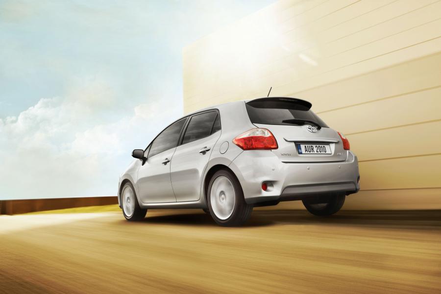  Toyota Auris 2010 года  (фото 26 из 59)
